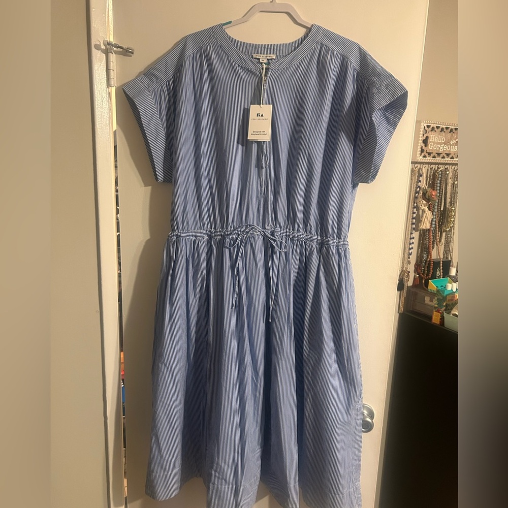 Elegant Blue Midi Dress